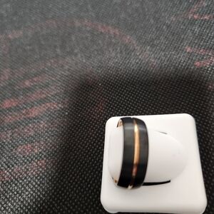 Men’s Black & Gold Stripe Stainless Steel Band.